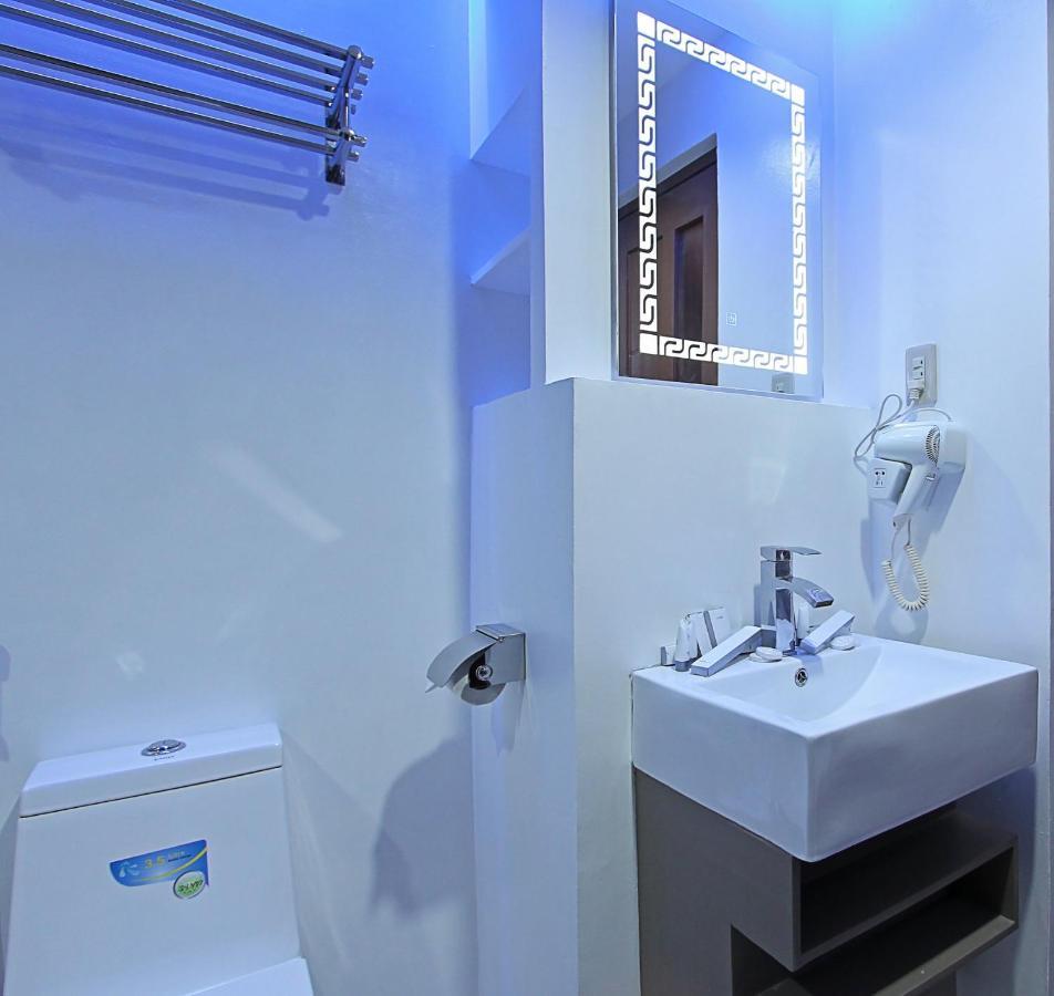 Bergamo Hotel Lingayen Ngoại thất bức ảnh